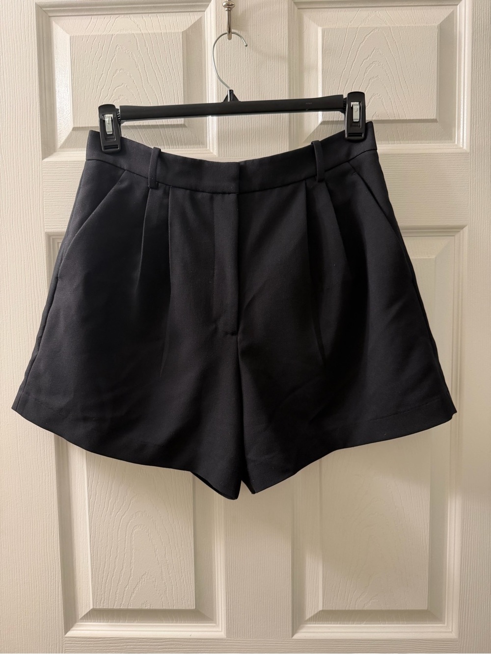 Abercrombie & Fitch Sloane Tailored Short - Picture 6 of 8